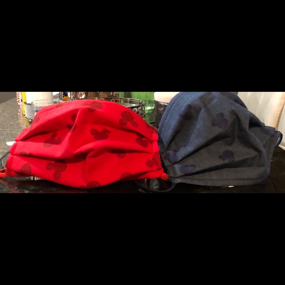 Mickey and Minnie Mouse Face Masks - Picture 1 of 7